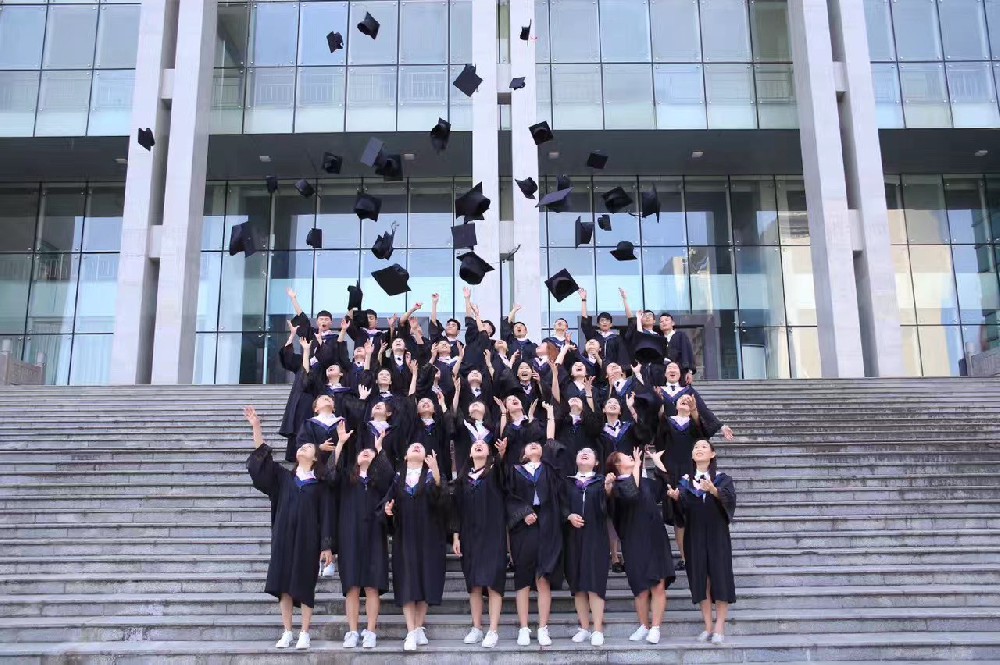 老師，您辛苦啦！